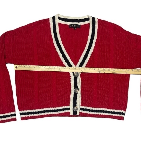 ALMOST FAMOUS Juniors' Cable Knit Buttoned V-Neck Varsity Cardigan size Medium - Picture 10 of 16